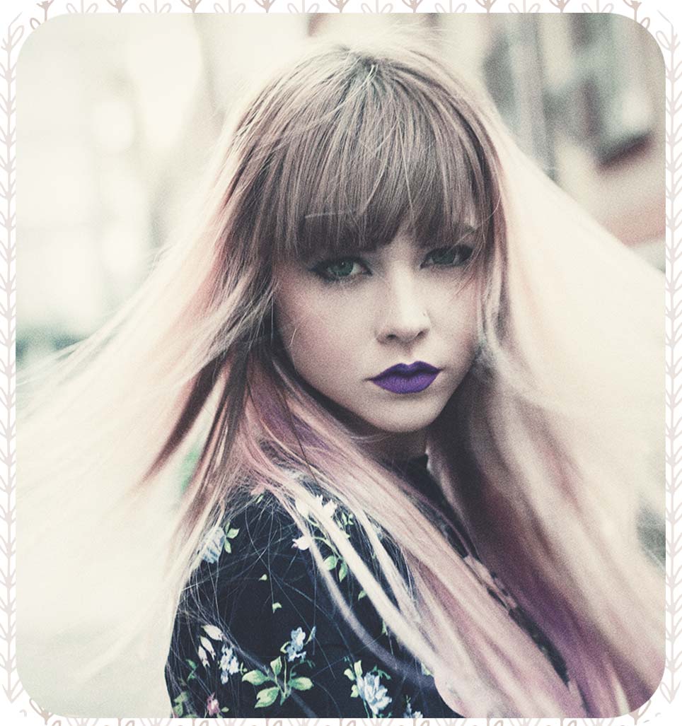 Photo d'une femme qui ose le maquillage. Une façon de se maquiller qui fera peut-être partie de mes favoris beauté et bien-être.